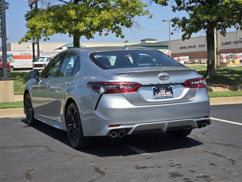 Used 2023 Toyota Camry XSE image 5