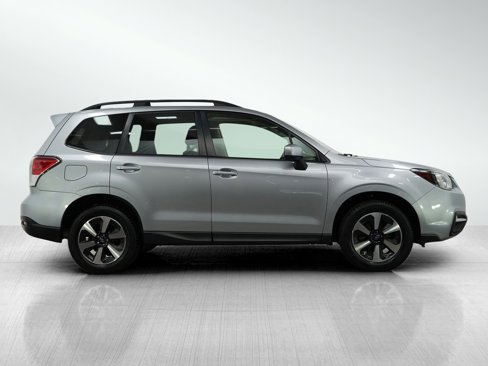 Used 2018 Subaru Forester 2.5i Premium image 6