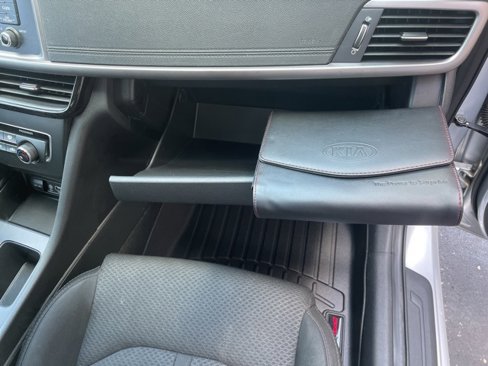 Used 2017 Kia Optima LX image 47