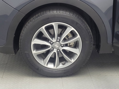 Used 2017 Hyundai Santa Fe Limited image 31