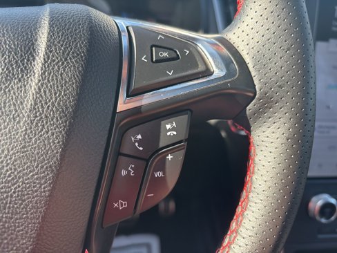 Used 2022 Ford Edge ST-Line image 14