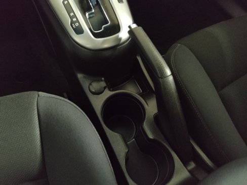 Used 2015 Chevrolet Cruze LT image 26