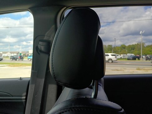 Used 2020 Jeep Grand Cherokee Altitude image 19