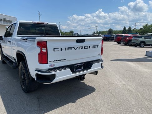 Used 2021 Chevrolet Silverado 2500 LTZ w/ LTZ Plus Package image 4