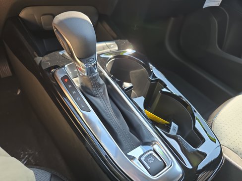 New 2025 Chevrolet Trax LT w/ Driver Confidence Package image 24