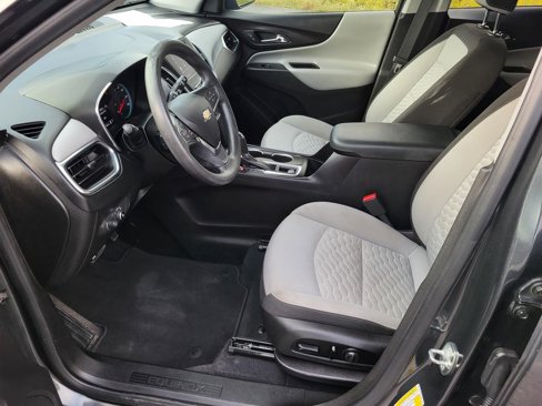 Used 2021 Chevrolet Equinox LS w/ LS Convenience Package image 11