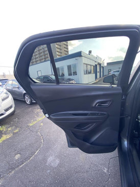 Used 2020 Chevrolet Trax LT w/ Driver Confidence Package image 19