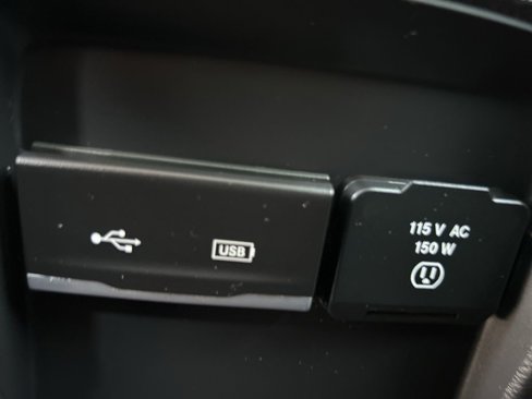 Used 2019 Jeep Cherokee Limited image 33