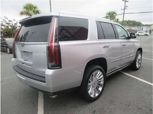 Used 2018 Cadillac Escalade Platinum image 5
