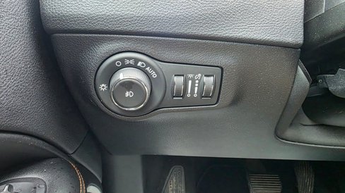 Used 2019 Jeep Compass Limited image 28