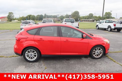 Used 2017 Ford Focus SE image 6