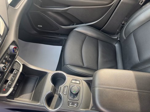Used 2022 GMC Terrain SLT w/ Infotainment Package II image 24