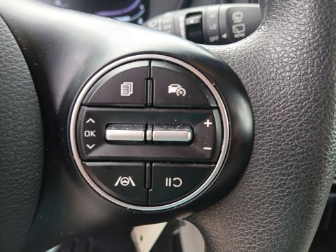Used 2023 Kia Soul LX w/ LX Technology Package image 24