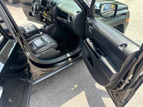 Used 2014 Jeep Patriot Sport w/ Power Value Group image 21