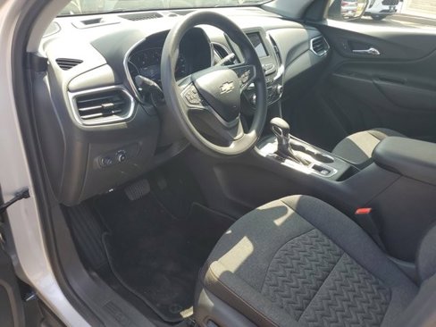 Used 2022 Chevrolet Equinox LT w/ LPO, Cargo Package image 18
