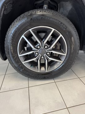 Used 2021 Jeep Grand Cherokee Limited w/ Trailer Tow Group IV image 29