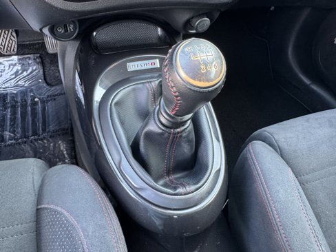 Used 2013 Nissan Juke NISMO image 22
