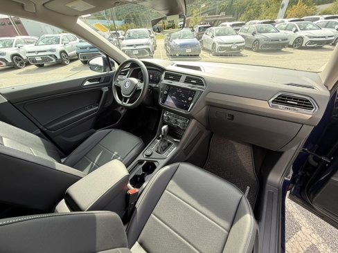 Used 2021 Volkswagen Tiguan SEL image 26