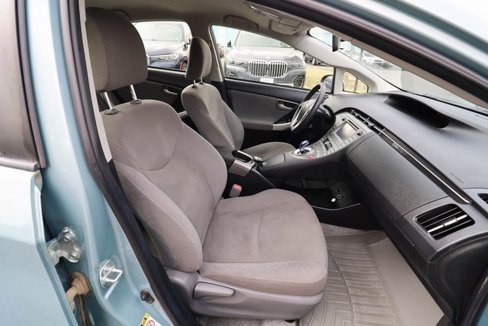 Used 2015 Toyota Prius Three image 39