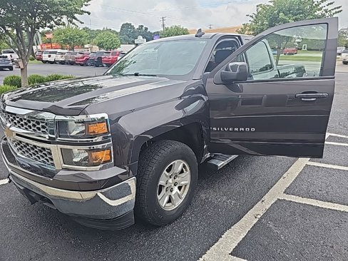 Used 2015 Chevrolet Silverado 1500 LT image 2
