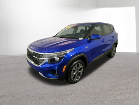 Used 2024 Kia Seltos LX image 1