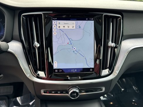 Certified 2024 Volvo S60 B5 Core image 22