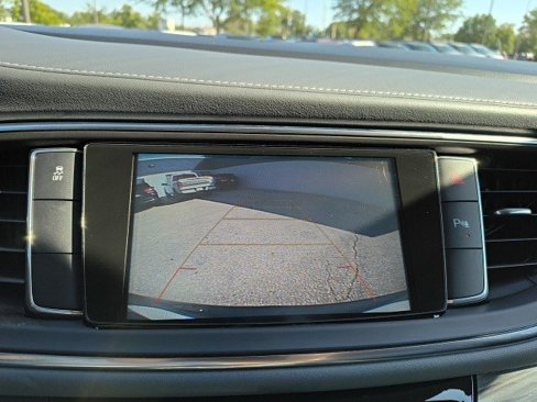 Used 2019 Buick Enclave Essence image 23