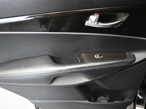 Used 2020 Kia Sorento LX image 28