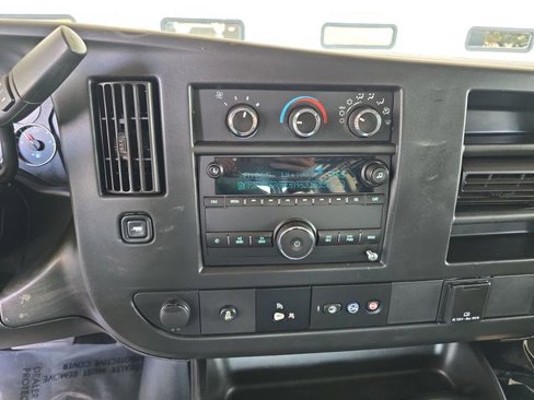 Used 2017 Chevrolet Express 2500 image 14