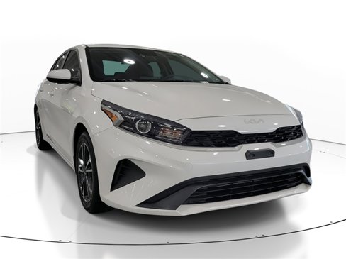Used 2023 Kia Forte LXS image 4