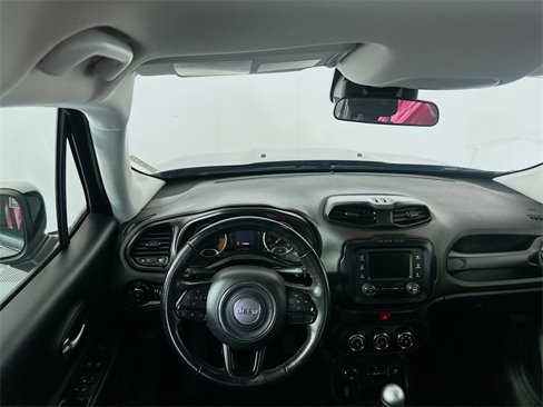 Used 2017 Jeep Renegade Altitude image 20