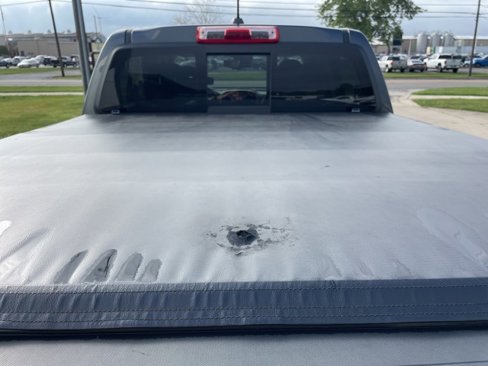 Used 2017 GMC Canyon SLT image 11
