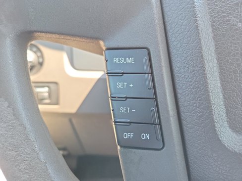 Used 2010 Ford F150 XLT image 23