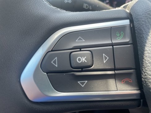 New 2025 Jeep Compass Limited image 14