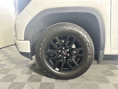 Used 2025 GMC Sierra 1500 Elevation w/ Preferred Package image 7