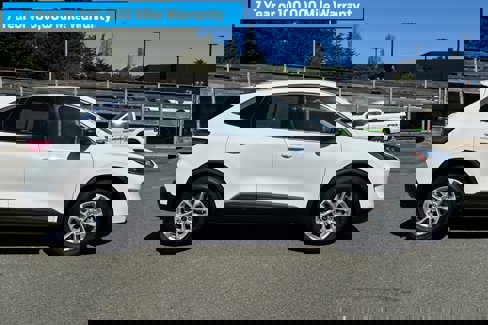 Certified 2022 Ford Escape SE w/ Convenience Package image 3