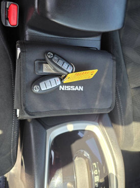 Used 2015 Nissan Rogue SV w/ SV Premium Package image 32