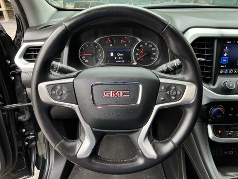 Certified 2020 GMC Acadia SLT image 11