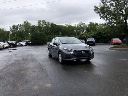 Used 2025 Nissan Versa S w/ Trunk Package image 2