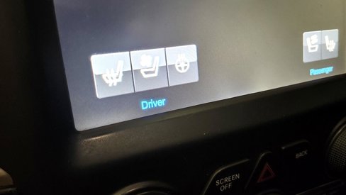 Used 2015 RAM 1500 Limited image 24