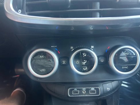 Used 2019 FIAT 500X Trekking w/ Leather Seat Group image 11