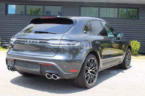 Used 2024 Porsche Macan image 7
