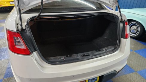 Used 2010 Ford Taurus Limited image 54