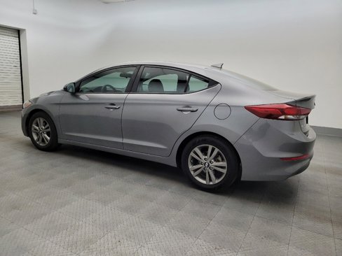 Used 2018 Hyundai Elantra SEL image 3