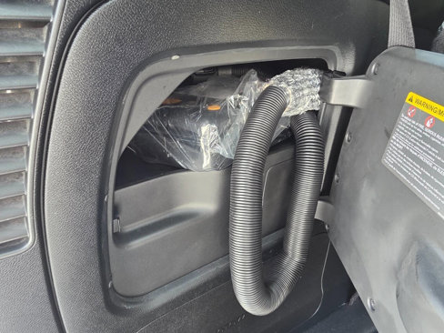 Used 2018 Chrysler Pacifica Limited w/ S Appearance Package image 32