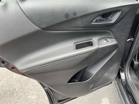 Used 2021 Chevrolet Equinox Premier w/ Redline Edition image 5