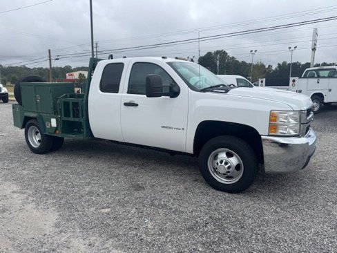 Used 2009 Chevrolet Silverado 3500 W/T image 4