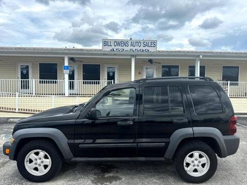 Used 2006 Jeep Liberty Sport image 2