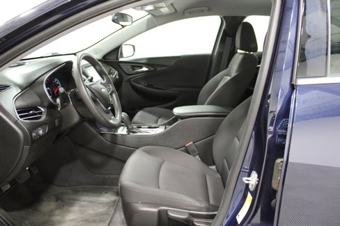Used 2018 Chevrolet Malibu LS image 3