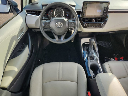 Used 2021 Toyota Corolla LE image 11